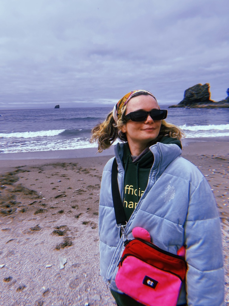chris_hawkins's tweet photo. As part of the BBC's Mental Health Season, On Monday's show @HolysseusFly from @IshmaelEnsemble is doing a beautiful headspace morning walk on the coast, in Cornwall.

Also on the show, great new @StornowayBand @johnjpresley @MID_NITE_LIFE 

@BBC6Music @BBCSounds https://t.co/aPILvkEU3a