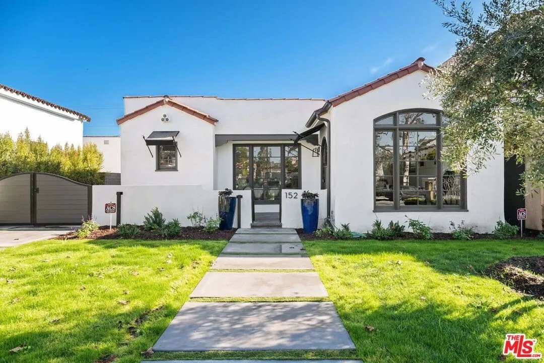 DuongTh8654198's tweet photo. Single Family home in Beverly Hills, CA
• 4 Bed
• 2 Bath
• 1745 Sqft
• $1,755,000
#HomeSale, #DiscountedHome,#AffordableHome,
#hurryup, #limitedtimeoffer, #donotwait
Email-duongthibao451@gmail.com
Link-https://t.co/OANdVadVvZ https://t.co/9LZ6z7z6Gr
