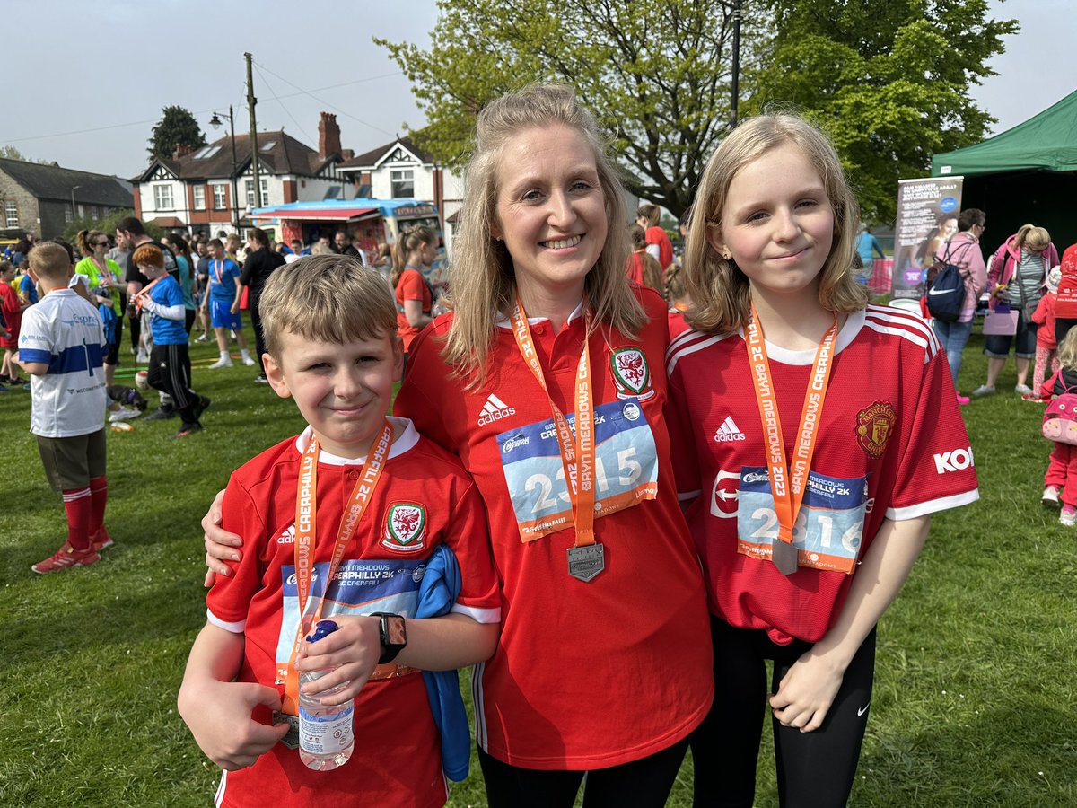 What a great way to spend my wedding anniversary! 
Running the 2k with Liv, Henry &amp; his friends to raise money for 2 amazing charities <a href="/sport_leisure/">Sport & Leisure Caerphilly</a> <a href="/CaerphillyCBC/">CaerphillyCBC</a> 

justgiving.com/crowdfunding/l…