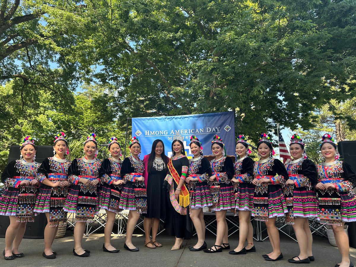 MaiForUs's tweet photo. Good Morning #SacTown! Happy Mother’s Day and Happy Hmong American Day to all ❤️! #HmongIsBeautiful #PebYogHmoob #HeartAndHustle https://t.co/G0tQ7id43L
