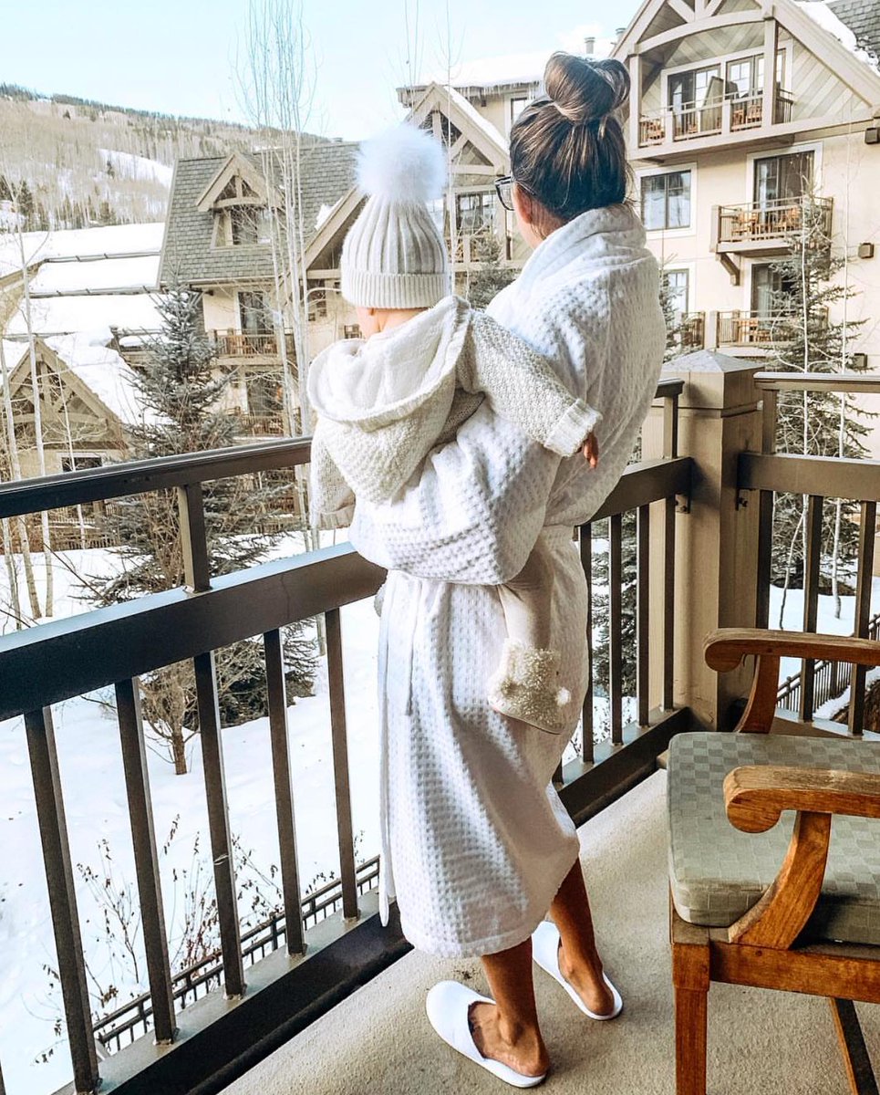 FSVail's tweet image. Wishing Mom a very #HappyMothersDay ❤️ Thank you to our #FSVail Mamas for sharing these beautiful moments with us! #FourSeasons #Vail