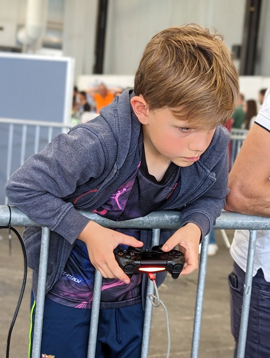 Maison du Libre tweet media