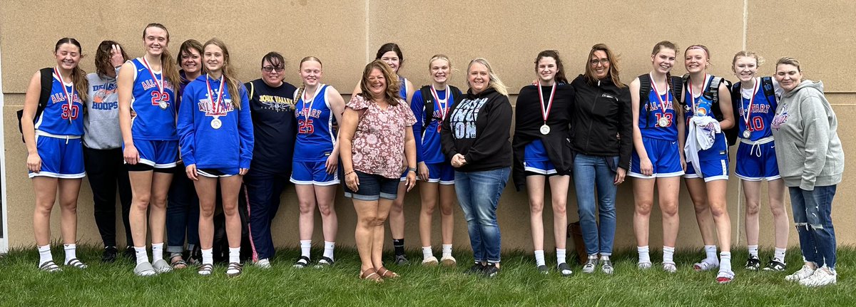 🌷🌷Happy Mother’s Day to our All Starz moms!🌷🌷
Thank you for being your daughter’s #1 fan and spending your special day supporting us on the court!