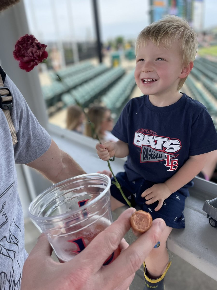 amykahlua's tweet photo. #madeinlou @LouisvilleBats https://t.co/4XHjAcXlNt