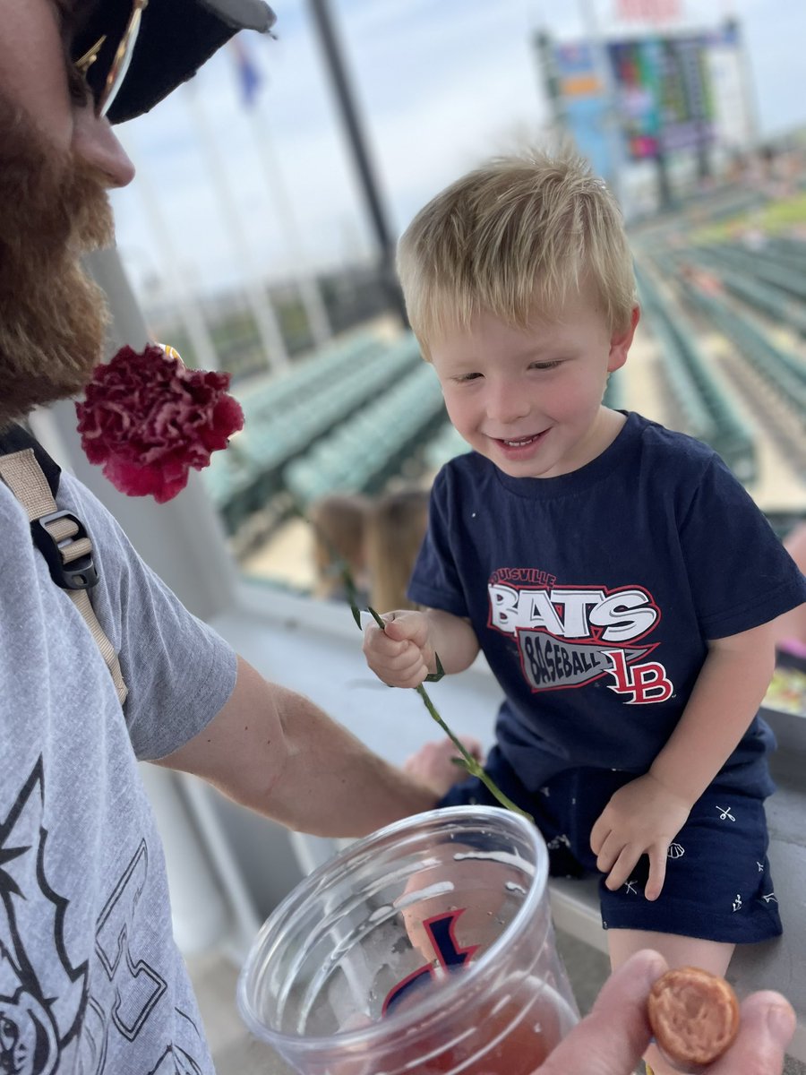 amykahlua's tweet photo. #madeinlou @LouisvilleBats https://t.co/4XHjAcXlNt