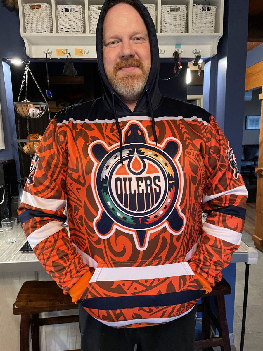 Thank you to my friend <a href="/LyleWDaniels/">Lyle W Daniels</a> 
I don’t know that I’ve ever felt so proud to wear these colours. Let’s Go Oilers!