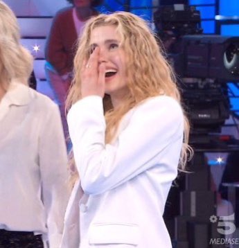 EatingWithNjall's tweet photo. che scandalo, angelina e isobel sarete per sempre famose!!!! #Amici22 https://t.co/QGCworFhBl