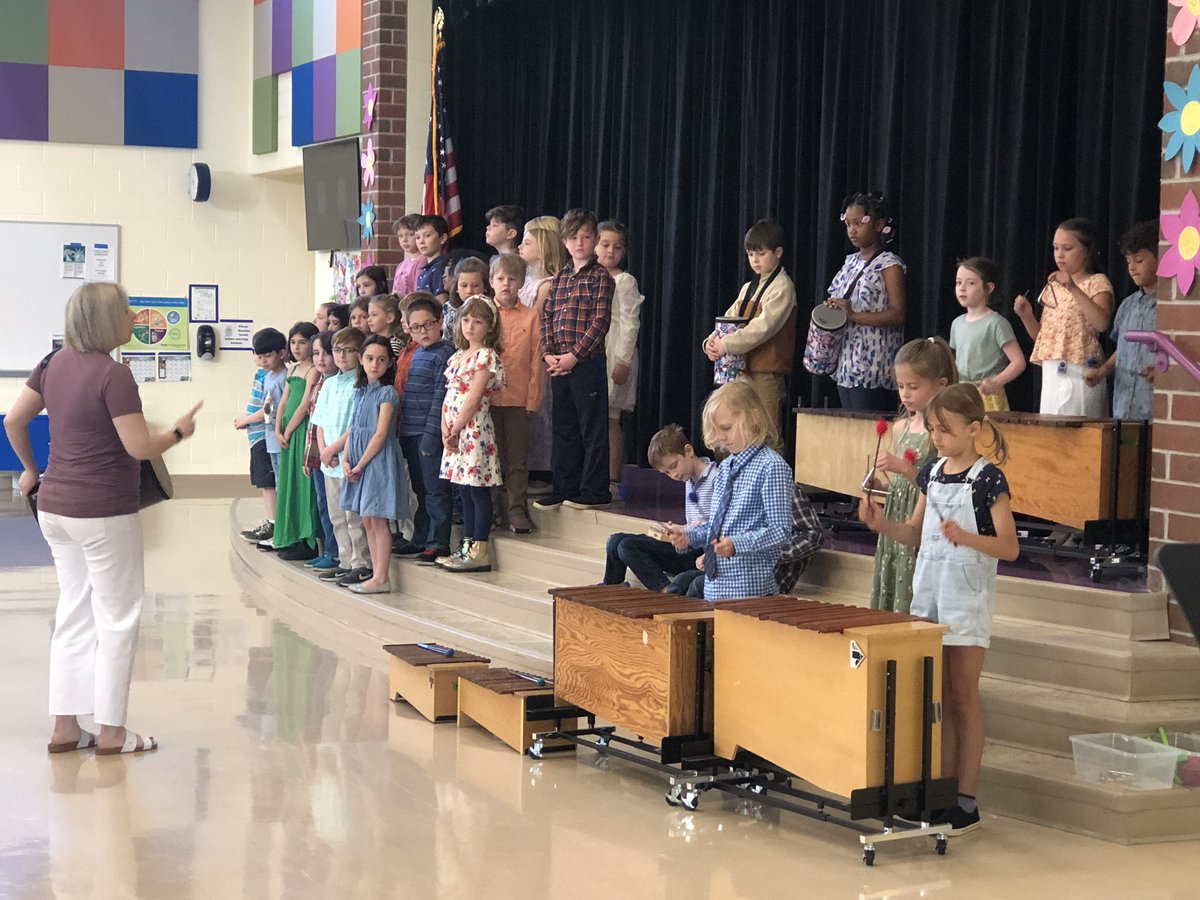 Thank you to Mrs. Murphy, Mr. Huzicka, Mr. Blasko and Mrs. Masler for all of they did to create a wonderful Music/Art Fest <a href="/LkwdLincoln/">Lincoln Elementary</a>!