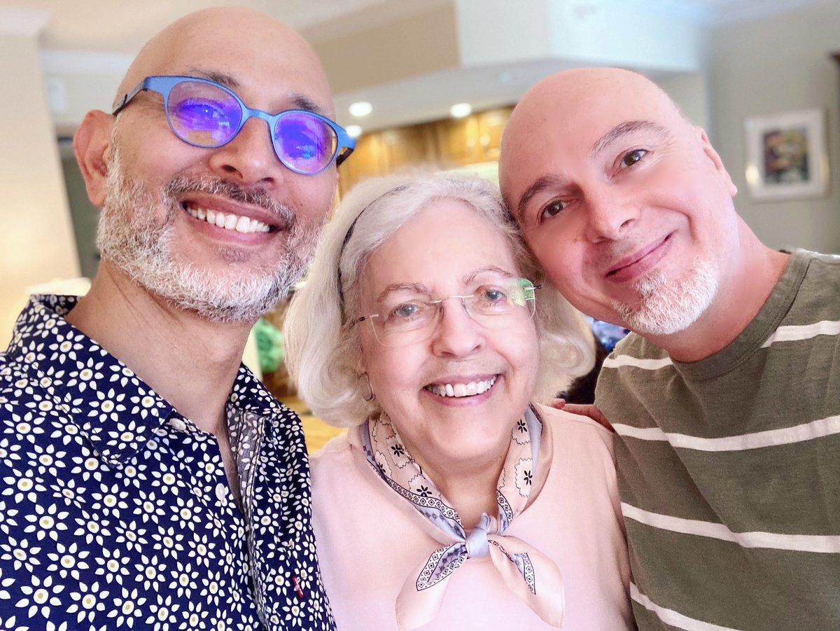 ⁣⁣⁣'Life doesn't come with a manual. It⁣⁣ comes with a mother.” 
⁣
Happy Mother’s Day, Dame Hammerly! ⁣⁣⁣❤️
⁣⁣⁣
#mothersday #weekendbrunch #damehammerly #mybiurbanlife