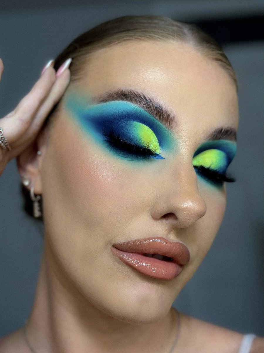 Fancied playing with a bit of colour for once 🩵