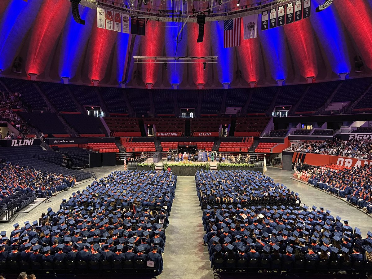 Saving the best for last 🔶🔷

Congrats to our Gies Business students on all your accomplishments!