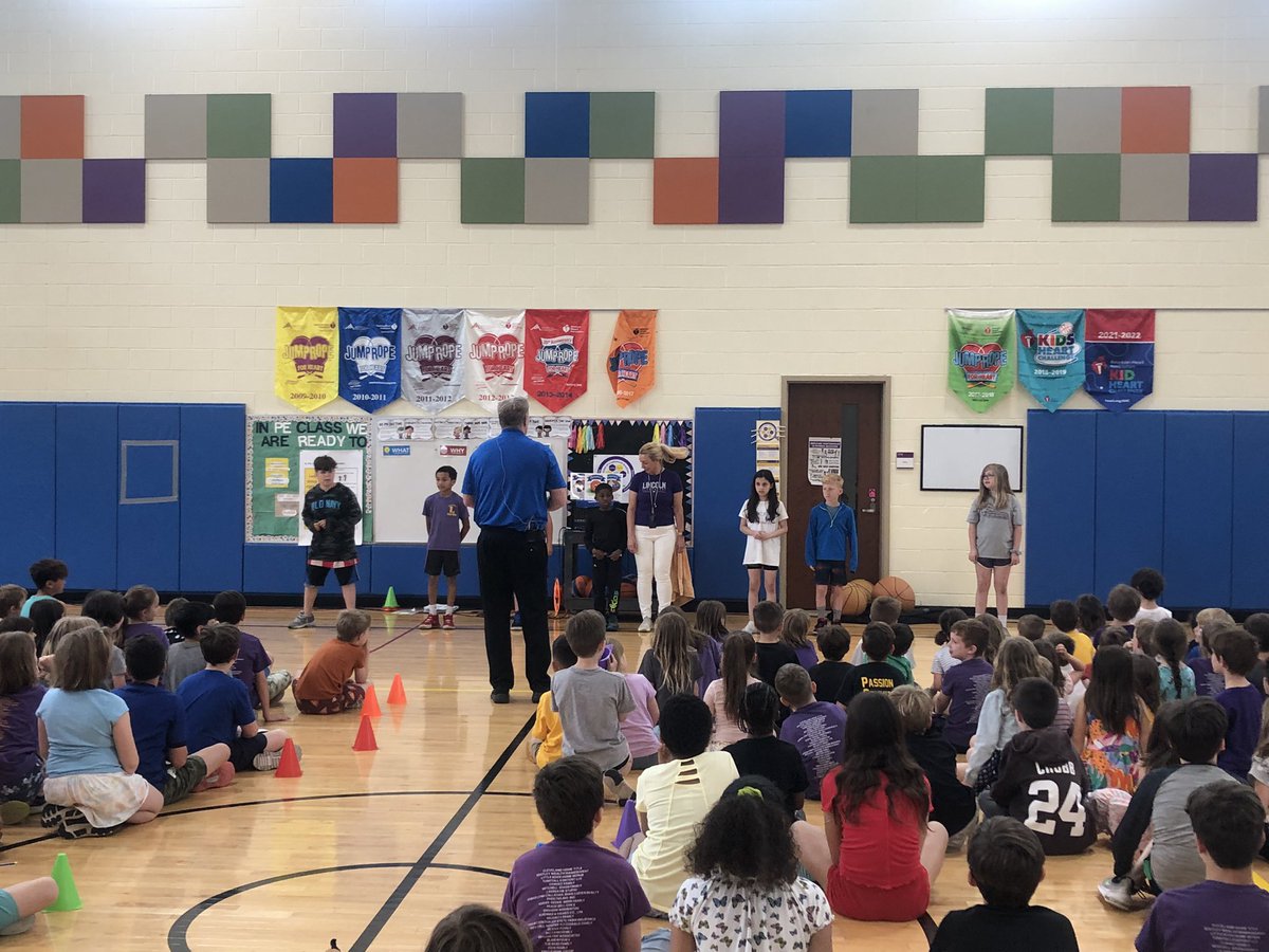 Thank you <a href="/lkwdlincolnpta/">lkwdlincolnpta</a> for another inspiring assembly for <a href="/LkwdLincoln/">Lincoln Elementary</a> by Basketball Jim Jones!!