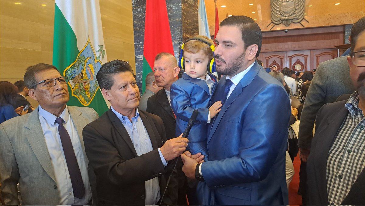 AndresFantoniB's tweet photo. ¡Gracias a todos!

Acompañado de mi familia, los ciudadanos de a pie y con el cariño de todo un país 🇪🇨 este #14M representa una fecha para la posteridad. https://t.co/K6cG1aY0EU