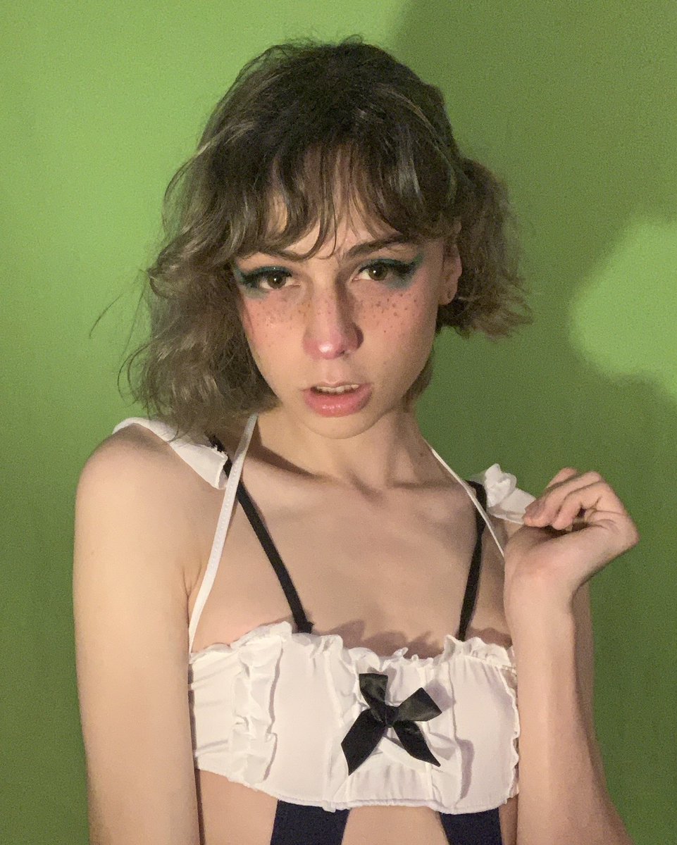 💖CD Bell💖🔞 on Twitter: "would u make a movie 🎥 with me? 💖"