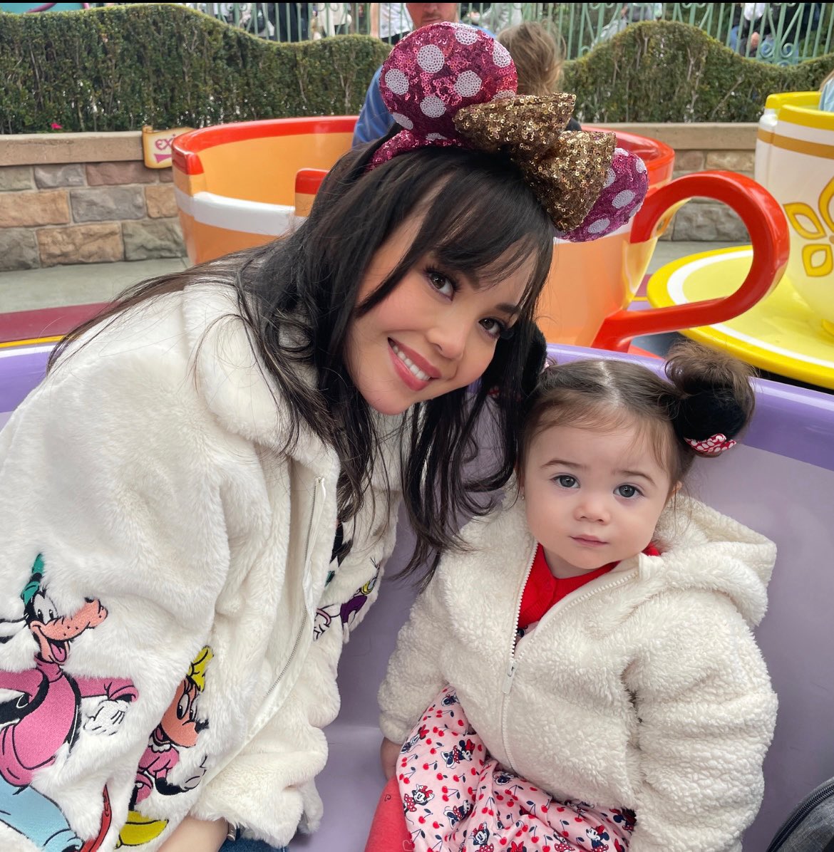 Anna Perez de Tagle-Kline tweet media