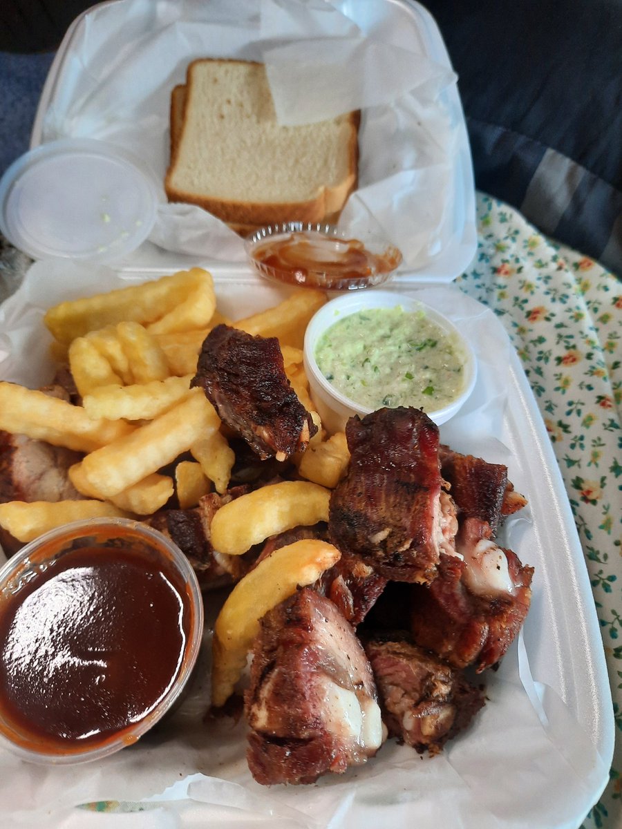 PrincessRedLive's tweet photo. Got lunch from a place in Georgia #foodlover https://t.co/UUNlKx7jQ9