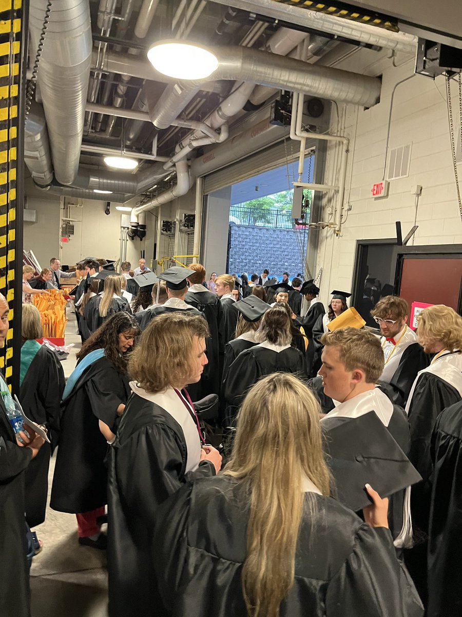 DrKevinMorrison's tweet photo. So proud of our Willard graduates! Fun time celebrating them today! #1T1W #itsgoodtobeatiger @Willard_HS @willardschools https://t.co/yMGZFFDrQ9