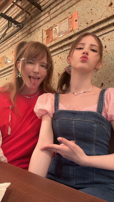 This trip to Japan has totally changed my life 💖 Thank you @June__Lovejoy for inviting me into your home