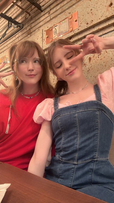 This trip to Japan has totally changed my life 💖 Thank you @June__Lovejoy for inviting me into your home