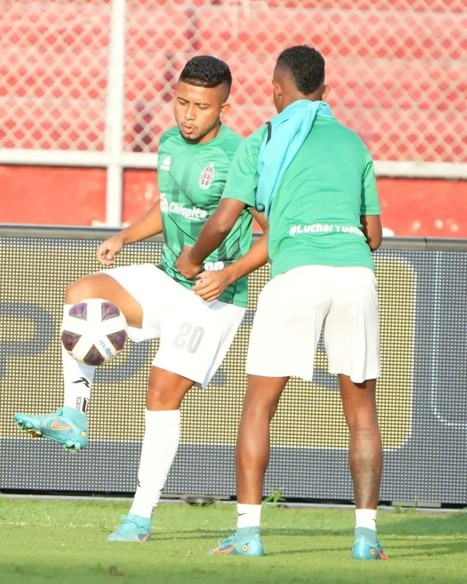 tvmaxdeportes's tweet photo. ¡ESTAMOS EN VIVO🤩⚽️🇵🇦! Tauro FC ⚫⚪ vs Sporting SM ⚫🔴 en la ida de la semifinal del Torneo Apertura LPF 2023.
Desde el estadio Rommel Fernández Gutierrez 🏟 IMPERDIBLE por TVMAX y TVNPass
#SportingSM #TauroFC #LaLigaDeTodos #LPF https://t.co/aQ8RGO1c8u