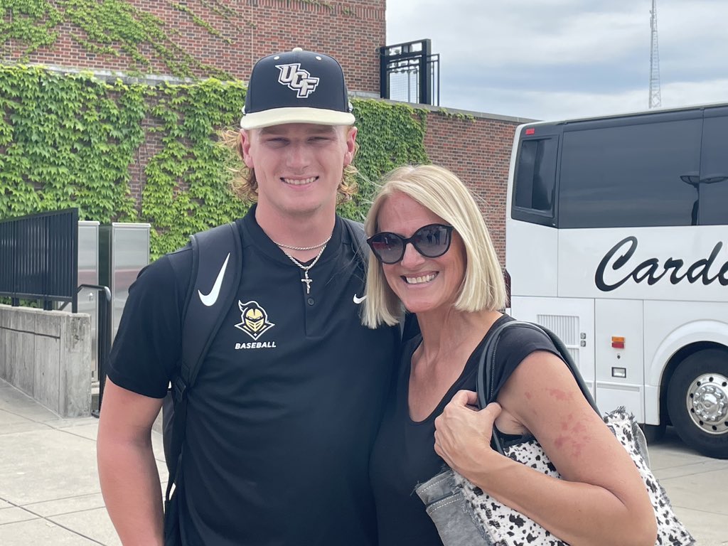 Happy Mother’s Day to our Knights Baseball moms!🫶 Whether we got to celebrate with you today or you were cheering us on back home, we wouldn’t be here without you! #ChargeOn