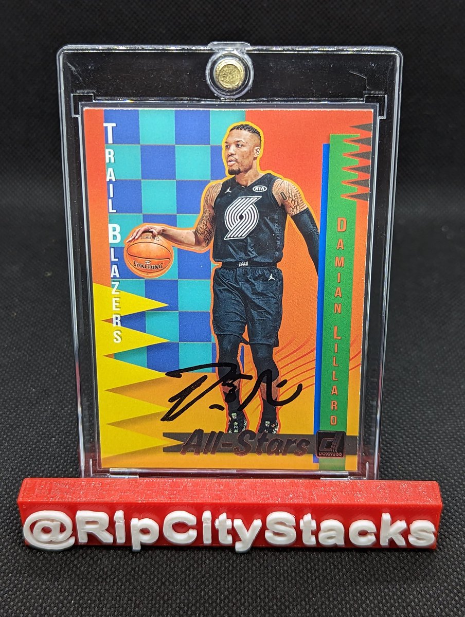ripcitystacks's tweet photo. 🚨🚨NBA Lottery Giveaway🚨🚨

If the Blazers get the #1 pick at Tuesday's NBA Draft Lottery, I'll give away this Damian Lillard autograph card!

To enter:
1. Follow
2. Like this tweet
3. Retweet this tweet

Go Blazers! #RipCity https://t.co/T1Odbc7a0u