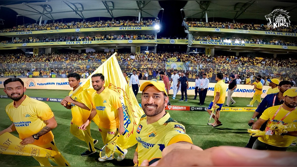 ChennaiIPL's tweet photo. ThalaiVanakkam! 🦁🤳

#YellorukkumThanks #WhistlePodu 🦁💛 https://t.co/ruY689aAPv