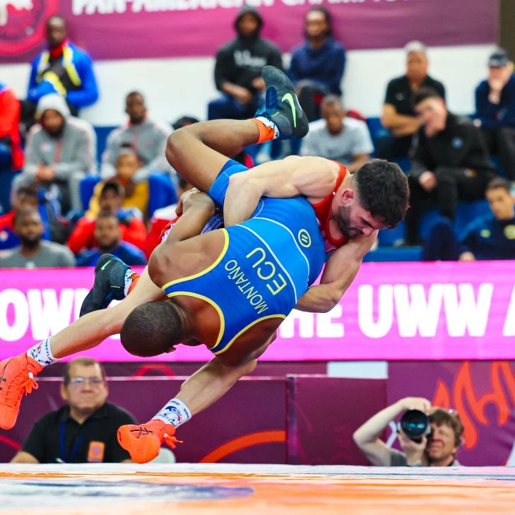 YuriMaier's tweet photo. Un reto diferente. Siempre es un poco más complejo el sacar adelante un evento particularmente cuando se hace en tu propio país. Pero feliz por los resultados, incorporando tecnología e innovación en el Campeonato Panamericano y con una Serie Mundial de Lucha de Playa con números récords de participación de atletas y países.
/
A different challenge. It is always a little more complex to carry out an event, mainly when it happens in your own country. But happy with the results, incorporating technology and innovation in the Pan-American Championships and a Beach Wrestling World Series with a record number of athletes and nations participating.

#WrestleBuenosAires #UWW #Santiago2023 #Bali2023 #UnitedWroldWrestling #TheHomeOfWrestling