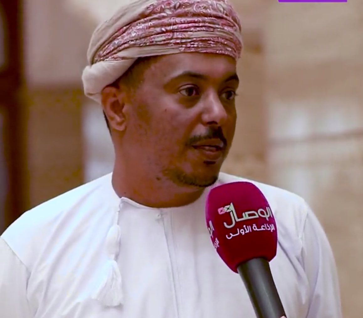 news_jalan's tweet photo. ممثل ولاية جعلان بني بو علي سعادة راشد الغيلاني

في #مجلس_الشورى لـ #الوصال@al_wisal 

- الواقع في مستشفى جعلان بني بو علي هو من يتحتم علينا طرح موضوع وفيات الحوامل أمام #وزير_الصحة اليوم وذلك عدم وجود كادر كافي واستشاريين

- رد وزير الصحة اليوم بتوفير استشاري من مستشفى خولة أمر https://t.co/EpByx1qbeS