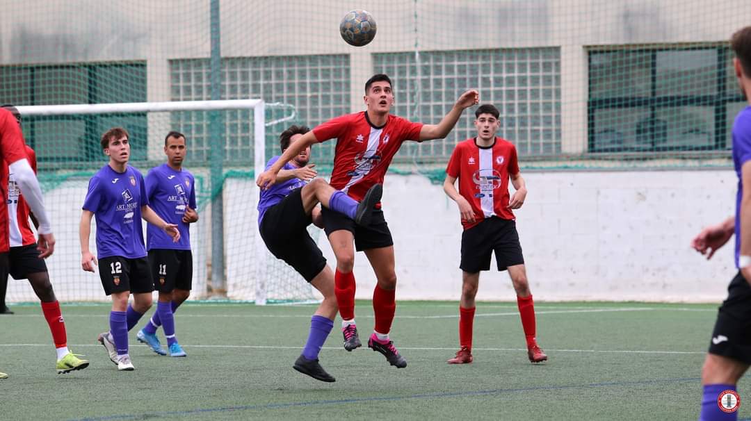 ⚽️ 📸 IMATGE DE LA SETMANA (Amateur)
Sempre mirant cap a dalt, no acotxis el cap!
#uetemamateur #3cat1 #FCF #Tortosa #Gandesa #TerresdelEbre