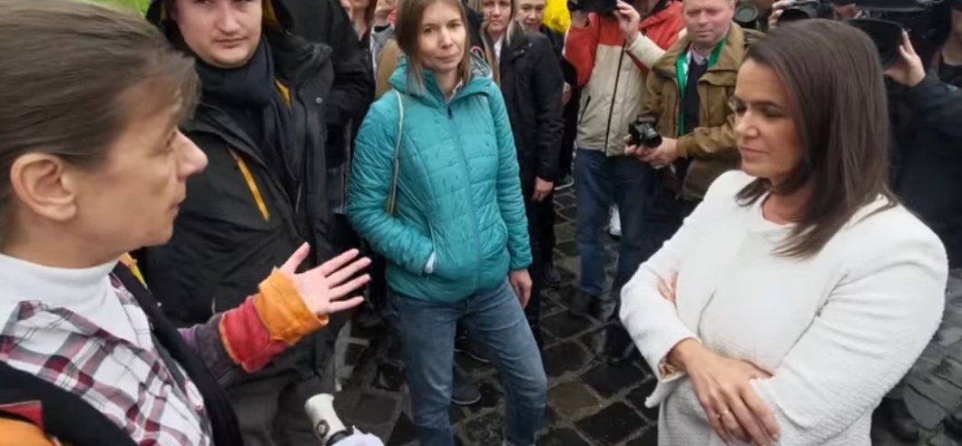 I hereby CONGRATULATE President Katalin Novak for  demonstrating personal courage by daring to go out in the pouring rain  wearing a $1600 Max Mara dress to meet with teachers earning a monthly $1187, only to retreat back to the Sandor Palace after the  first tough question.
