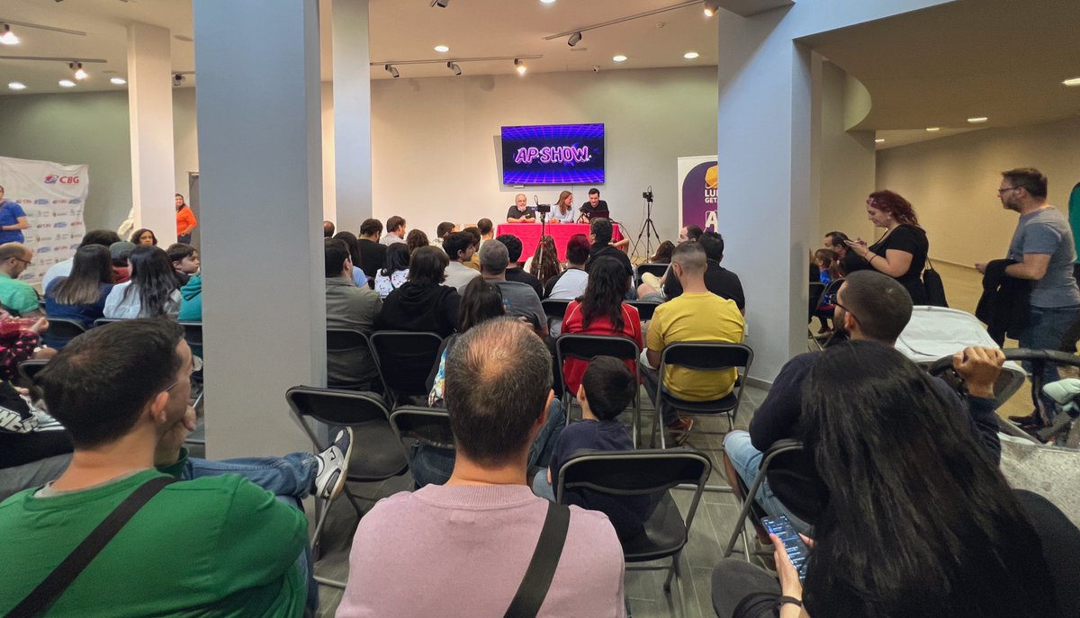 APJUEGOS's tweet photo. Nos ha encantado hacer el primer #apshow presencial en #ludogetafe
Avisamos con poco tiempo y aún así lo llenasteis, sois la mejor comunidad que se puede tener 💜
Enhorabuena a los organizadores, muchas gracias por contar con nosotros. https://t.co/vy5N1qfLTz