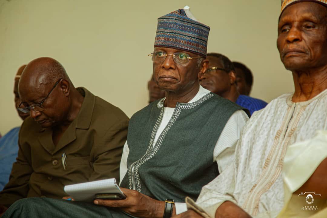 Le samedi 13 Mai 2023, le club panafricain en collaboration avec l'Institut ESPA-MT a organisé une conférence sous le thème : Djibo Bakary et l'ère de la décolonisation au Niger. 

cette conférence fût animé par le docteur Mounkaila Sanda, président du parti politique…1/2⬇️