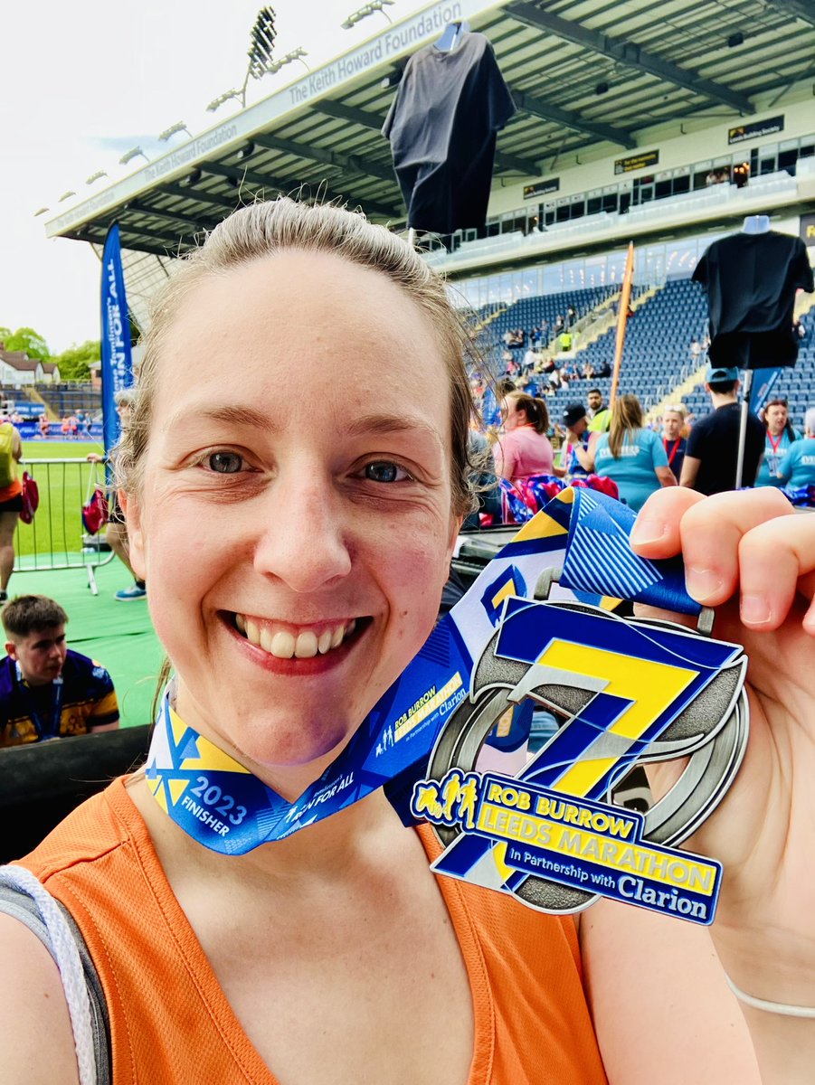 First ever marathon completed 💙

What a day. What an atmosphere. Beyond proud of everyone who took part today. Crossing the finish line in front of the SouthStand meant the world to me 💙🤍💛
#RobBurrowLeedsMarathon #MND #RunForRob