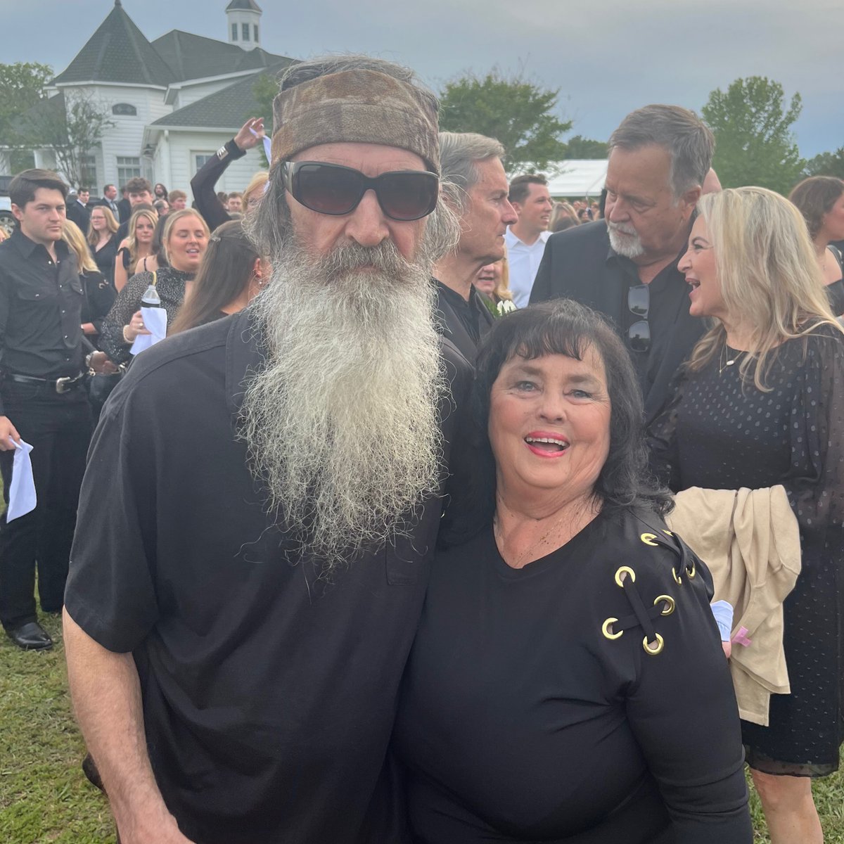 DuckCommanderPR's tweet image. She raised my sons into the men they are today. She welcomed my daughter like she was her own. The very least I can do is fix a little makeup smudge for her.

Happy Mother’s Day, Miss Kay. I love you.