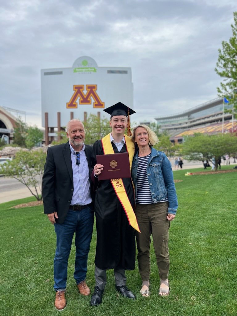sroverud's tweet photo. Congratulations Gabe!🎊🎉 #UMNPROUD #UMNCSE Computer Science Welcome to #UMNALUMNI https://t.co/ahx9kGwz9I