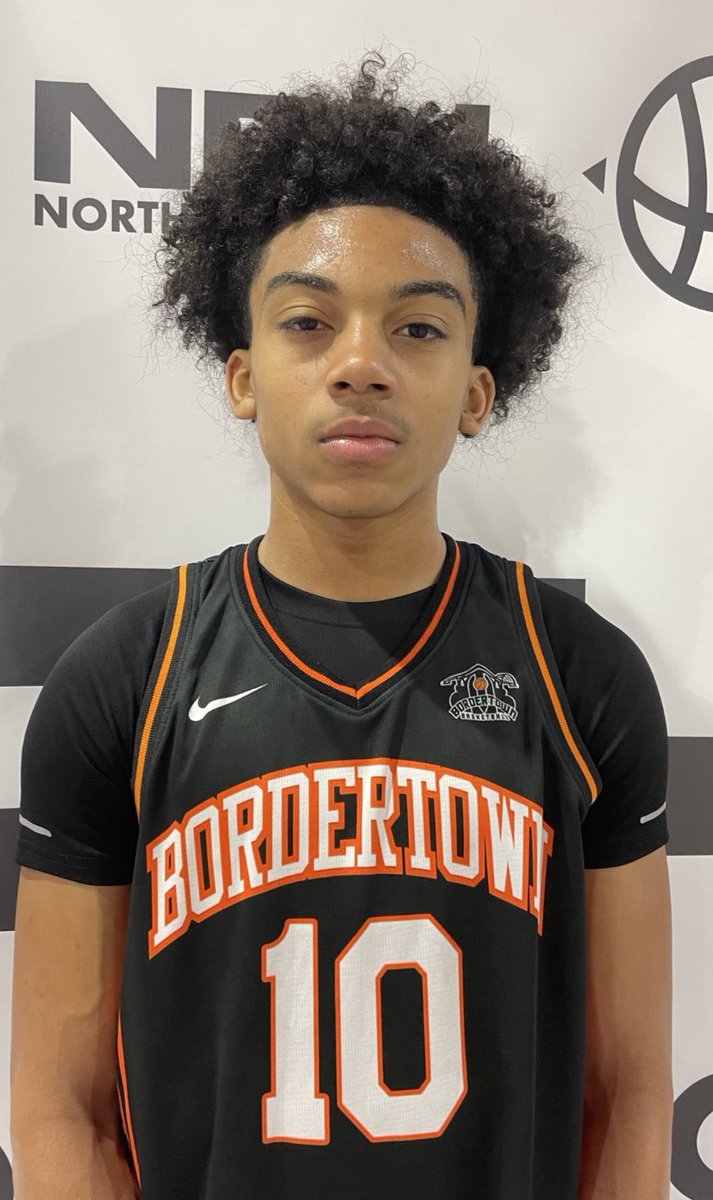 C/O 2027 —— G Xavier Griffith for Bordertown Basketball finished w/ 13pts, 12reb, 4stl VS Stoney Creek NYB. After a slow start Xavier bounced back attacking the rim and drawing fouls effectively. This prospect is a skilled shot creator that knows how to get to his spots.