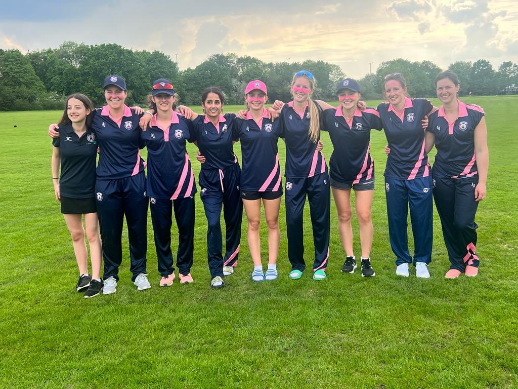 Women’s 1s with a fantastic victory in their first game of the year

A Schanschieff 67, J Dawson 58, J Acharya 34* the main contributions with the bat

T Little 4/9 and A Downer 2/4 leading the way with the ball

wimbledon.play-cricket.com/website/result…