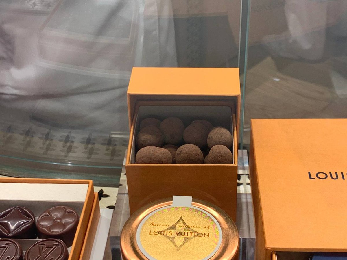 Raspberry_1123's tweet image. This chocolate is really delicious🍫a small gift for yourself at the weekend.🎁