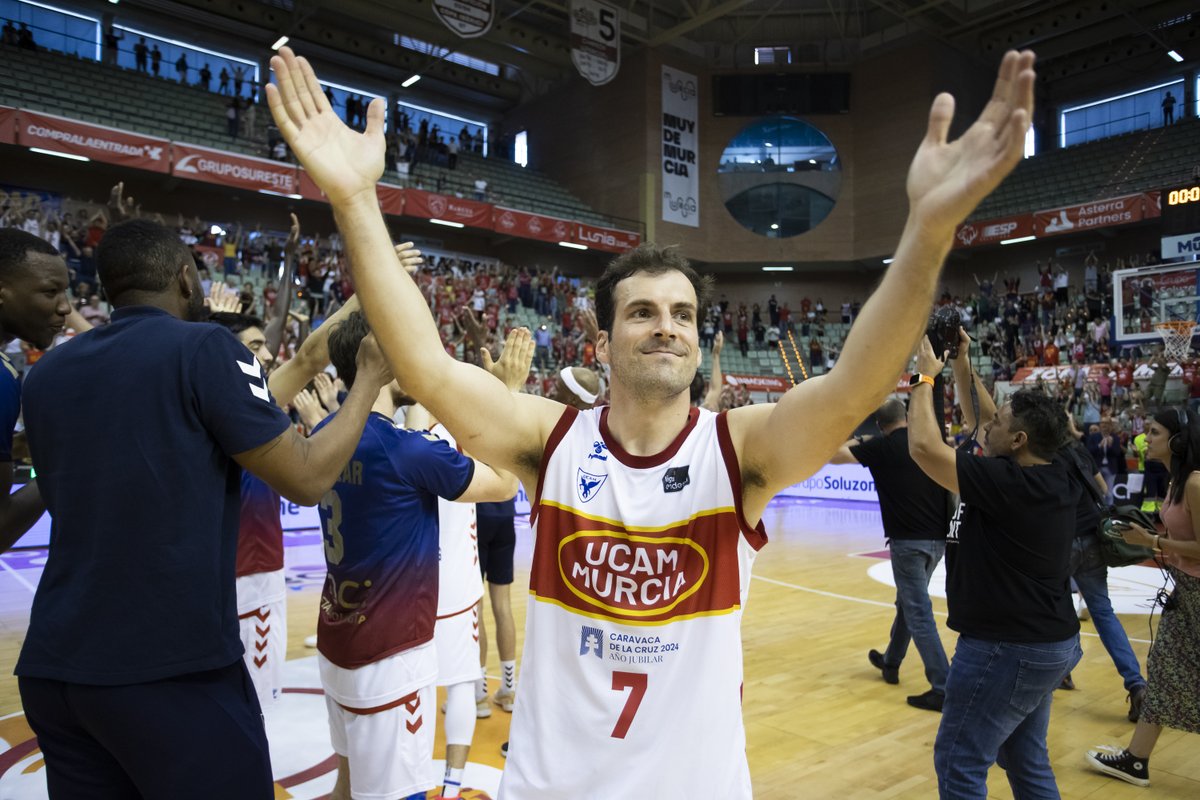 UCAM's tweet photo. ¡OTRO FIN DE SEMANA PARA LA HISTORIA!

✅ @UCAMMurcia, plaza europea y a seguir peleando por el play off
✅ @UCAMMurciaCF en la fase de ascenso a Primera RFEF
✅ @UCAMCartagenaAt, subcampeón de España sub20