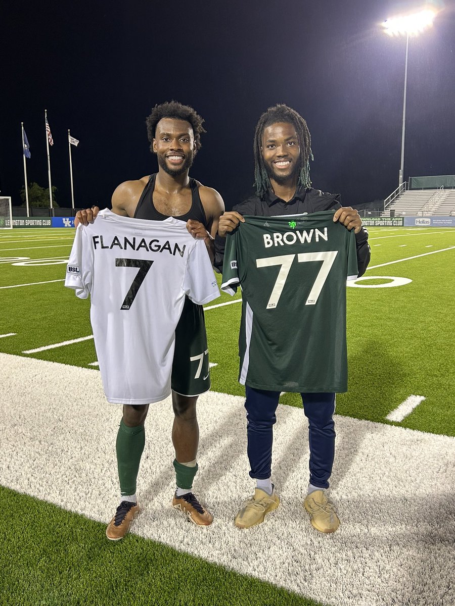 nico_brown98's tweet photo. Blessing to be able to compete against my brother from 12yrs old. From youth footy to the professional ranks #bmorebred🙏🏿🎰 https://t.co/ziWbNrNXlv
