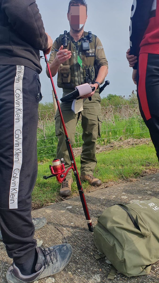 CambsRuralCops's tweet photo. The team have been out over the weekend with @EnvAgency @EnvAgencyAnglia @OuseEcologyEA doing patrols along our rivers ๐ฆฆ for #OpTraverse
Several people stopped and spoken to. The vast majority enjoying themselves. A few though reported for various fisheries offences ๐ฃ
#RCAT https://t.co/hiNRinKOOl
