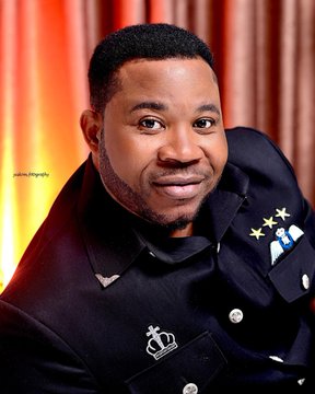 iamsmallmouth's tweet photo. JUST IN: Nollywood Actor, Murphy Afolabi has died. https://t.co/ZHccOKnIA6