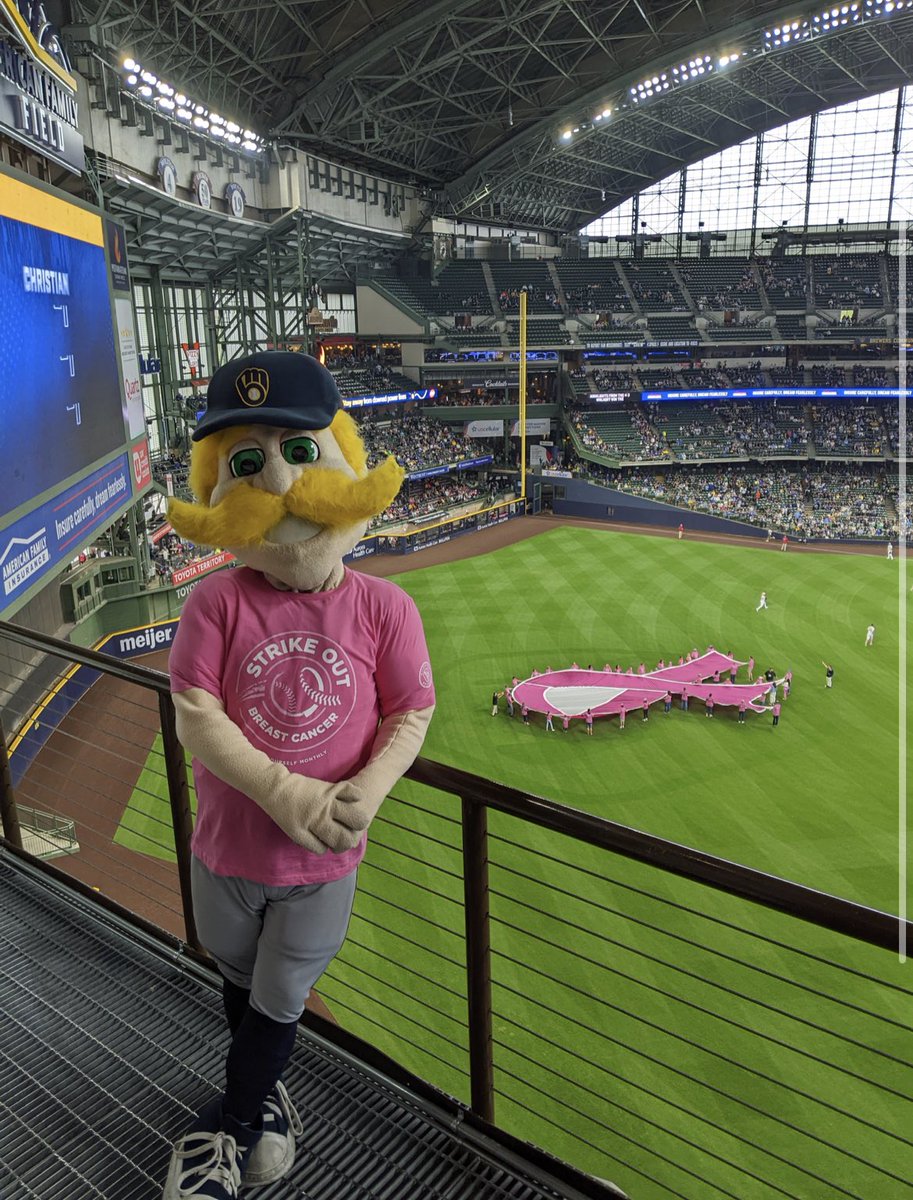 Bernie_Brewer tweet picture