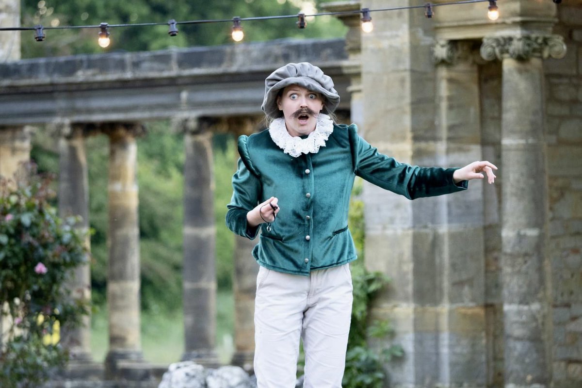 The Festival Theatre at Hever Castle tweet media