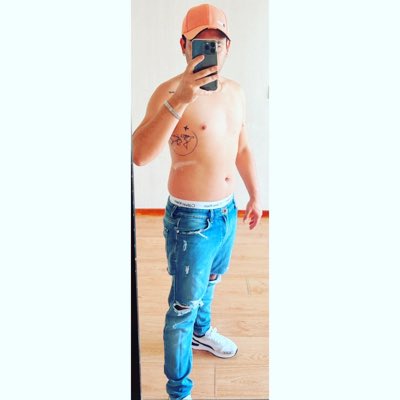 Carlos_lr10's tweet photo. #NuevaFotoDePerfil https://t.co/TKgNWuszQo