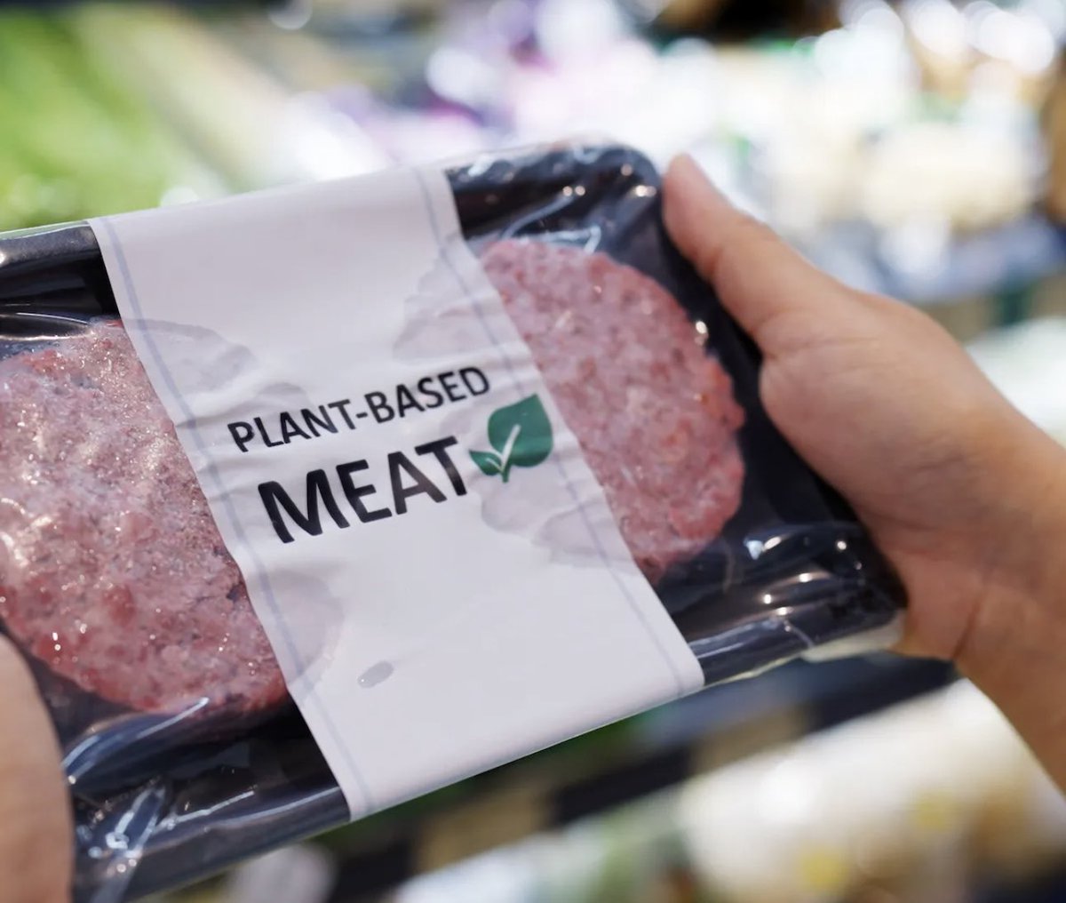 Dear venture capitalists, entrepreneurs and other business folk

NOBODY WANTS TO EAT FAKE MEAT!!

Retweet if you agree!!