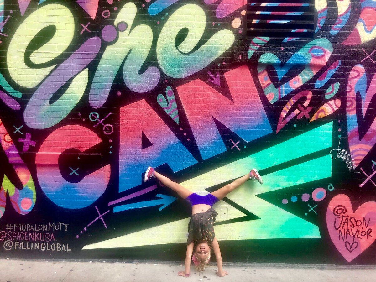 This is in honor of @thelandofcan. Found some street art that said “She can.”
You bet she can.
instagram.com/p/BmdxkBSn4uR/ #redsneakersforoakley #foodallergyawareness