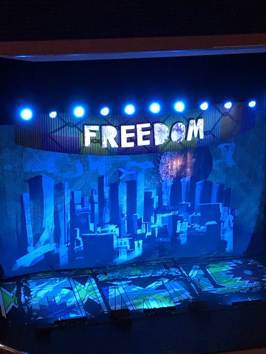 Melonpatch3's tweet photo. Love, love, love💚 @jojo_radebe and his show is absolutely fabulous. Having the best night @TRPlymouth .  #jojojoy #loveandunity #fillmyhappycup https://t.co/k6jM06QEze