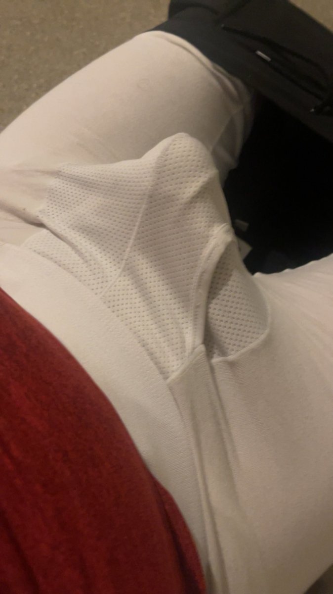 utRMXXX's tweet photo. Always so horny on Sunday for some reason https://t.co/BoRtnJ9M6B
